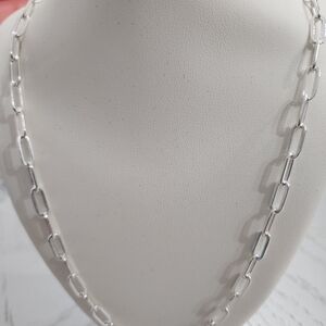 Elegant Silver Chain Necklace